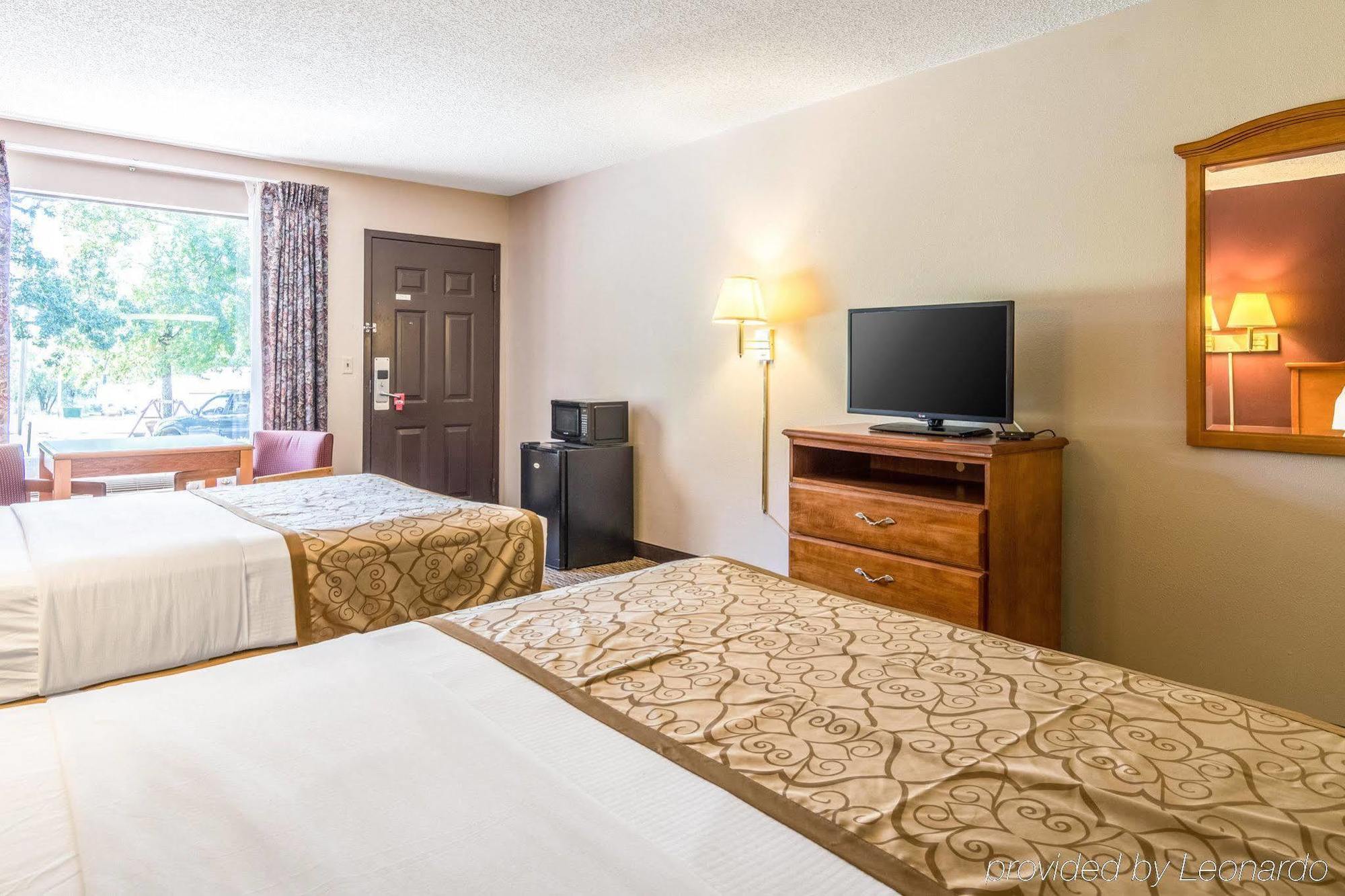 Econo Lodge Килин Экстерьер фото
